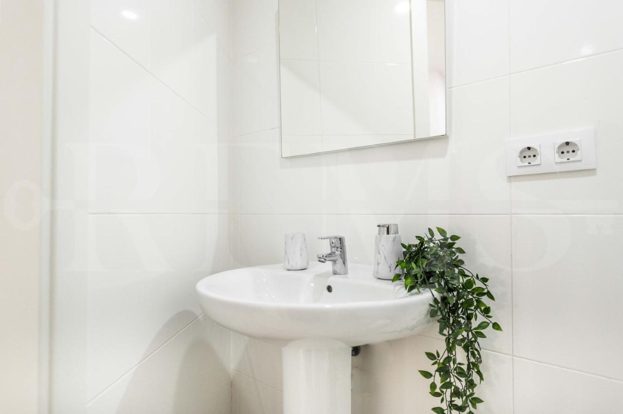 Serene & Spacious Apartment - Center By Rems Malaga Luaran gambar