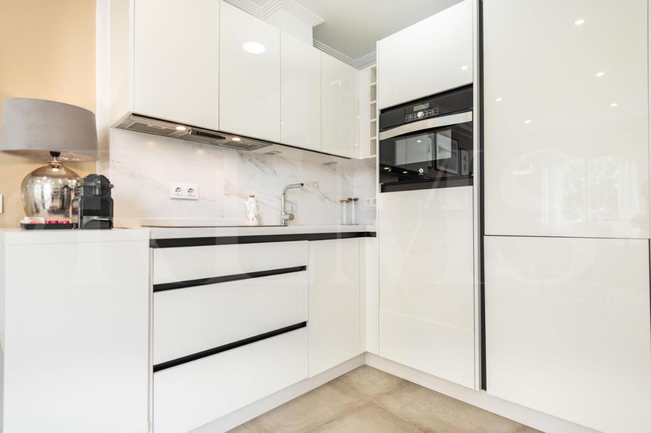 Serene & Spacious Apartment - Center By Rems Malaga Luaran gambar